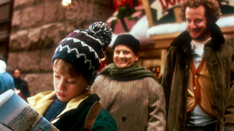 Home Alone 2: Lost in New York Backdrop Image