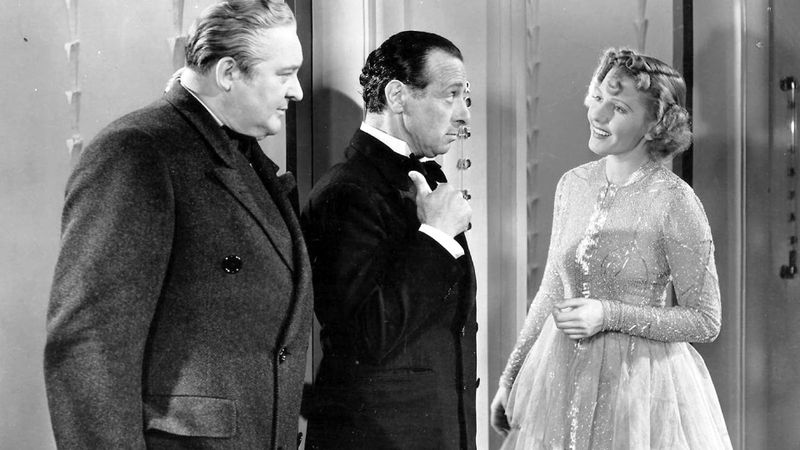 Easy Living Backdrop Image